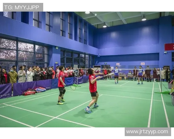 周秀英独家分享羽毛球技巧与训练心得助你提升竞技水平